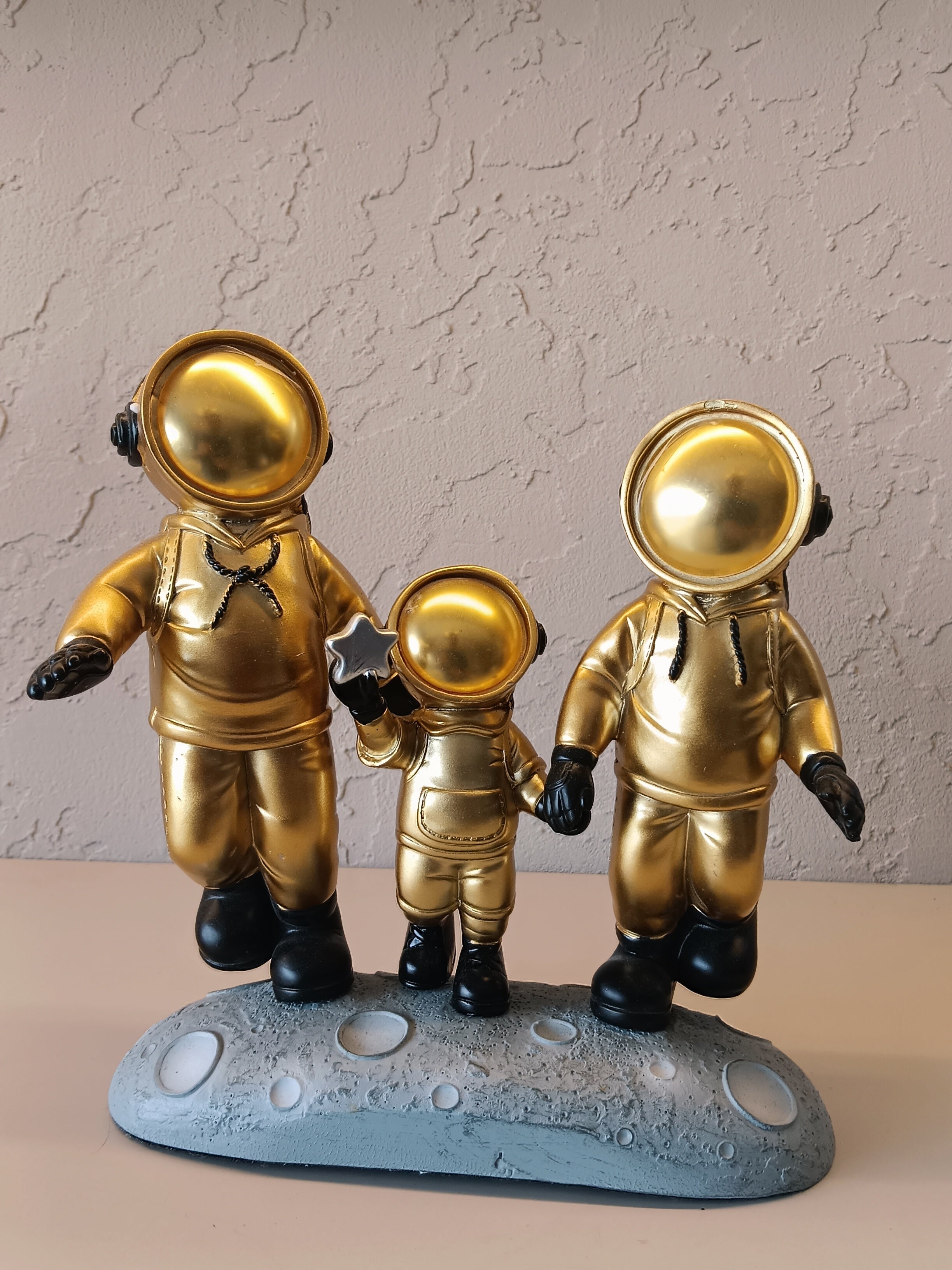 Astronaut Family Figure