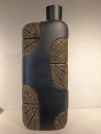 Elegant Vases With Bold Look And Geometric Designs