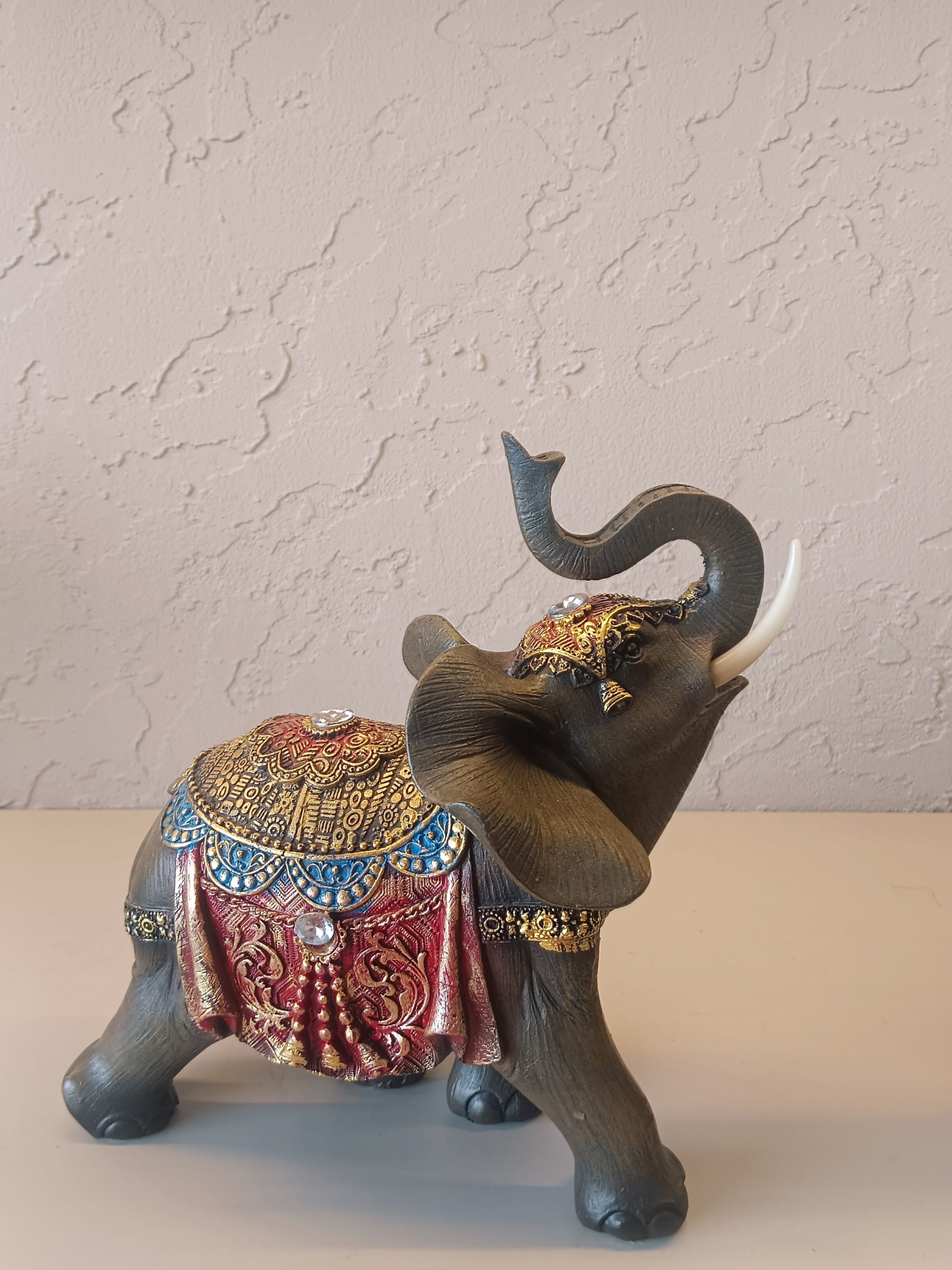 Maharaja's Pride - Handcrafted Royal Elephant Sculpture Set