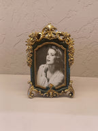 Luxurious Vintage Style Photo Frame With Antique Green Finish
