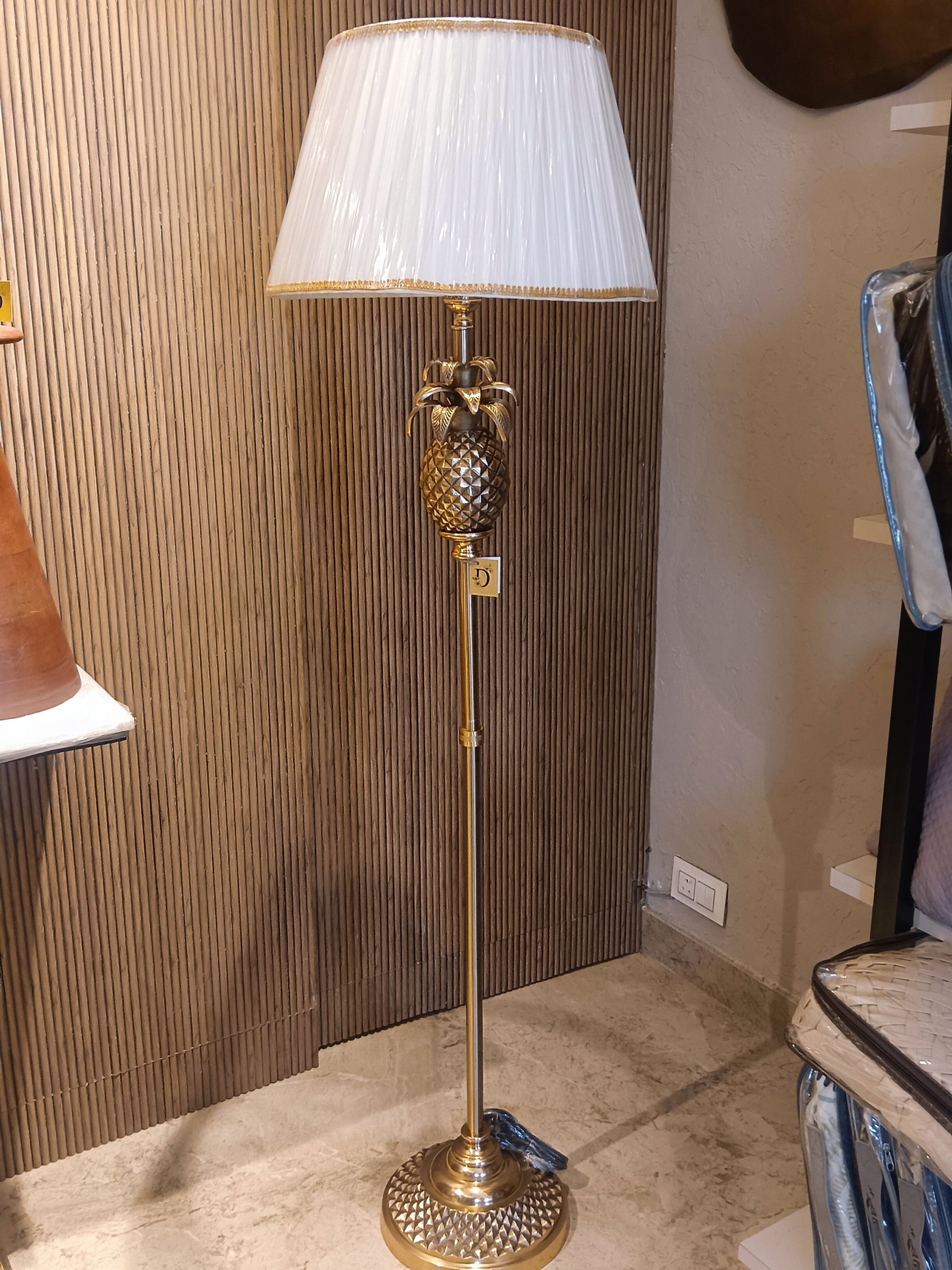 Elegant Floor Lamp With A Golden Pineapple-Inspired Design