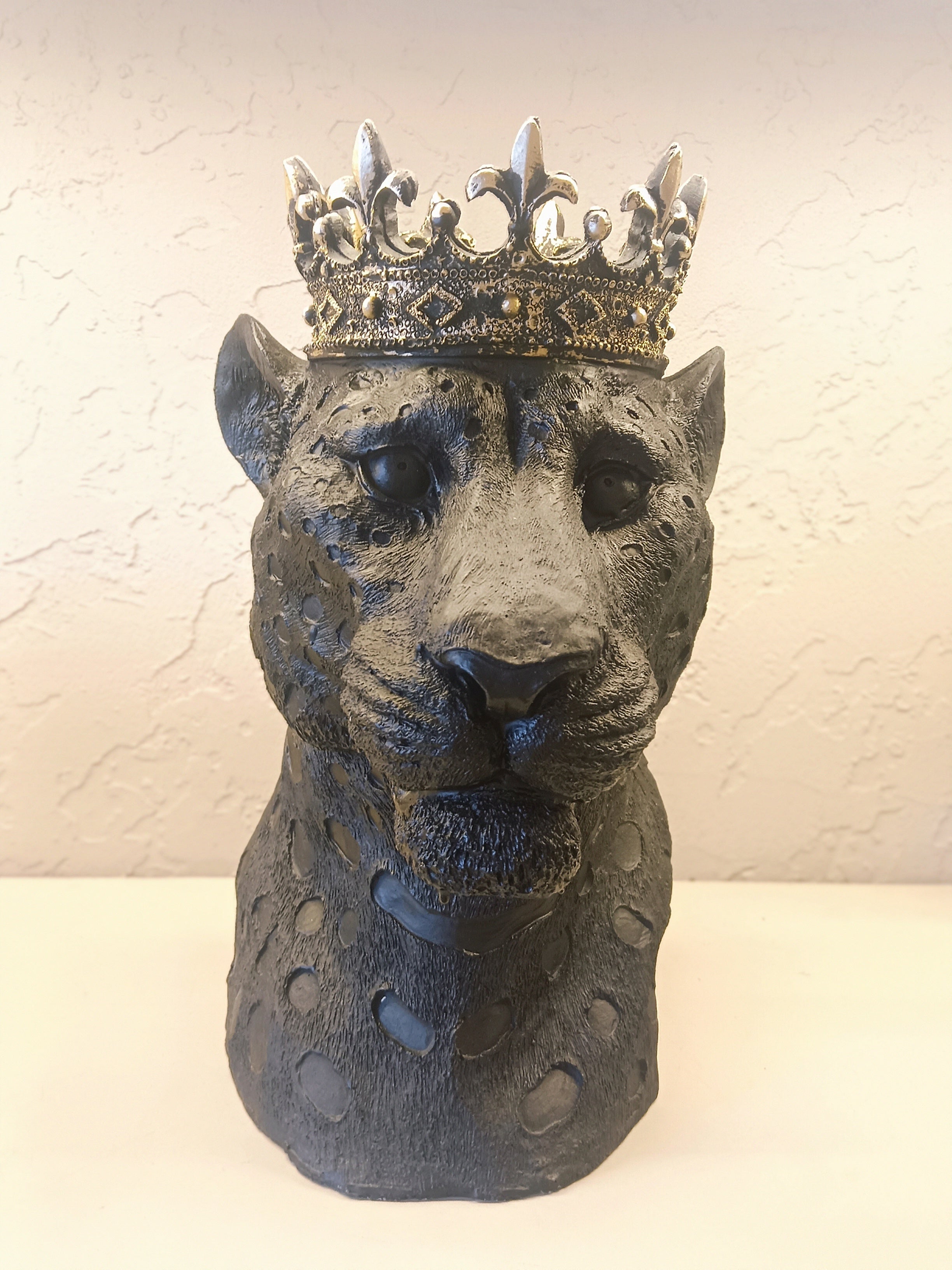 A Majestic Decorative Leopard Bust Sculpture Crowned With An Ornate Golden Crown