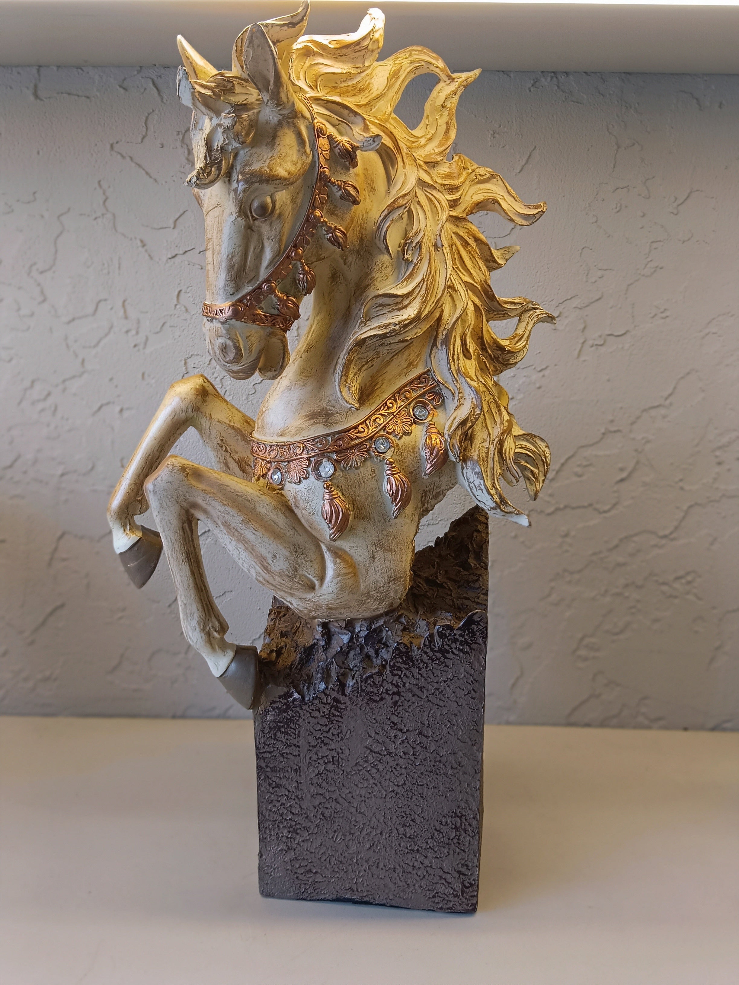 Decorative Big Horse Figurine Crafted With A Majestic Rearing Pose